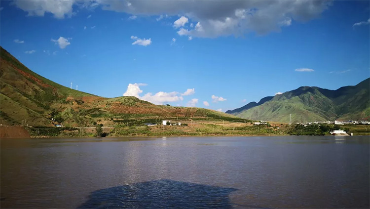 金沙江干熱河谷 金沙江干熱河谷
